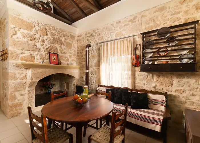 Petra Vori House