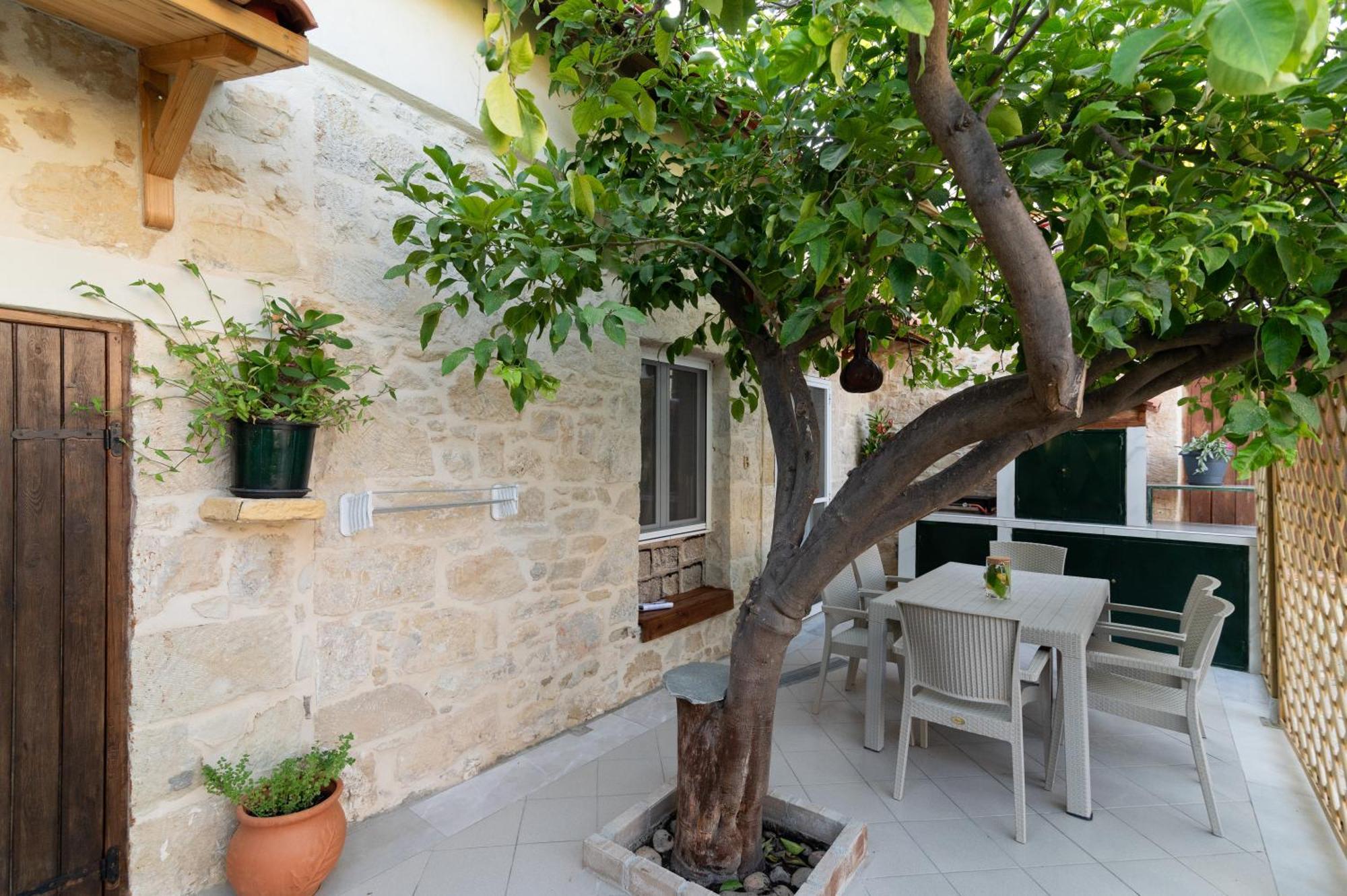 Petra House Appartement Vóroi